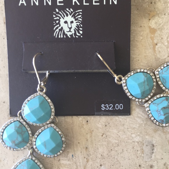 Anne Klein dangle earrings - Picture 3 of 4